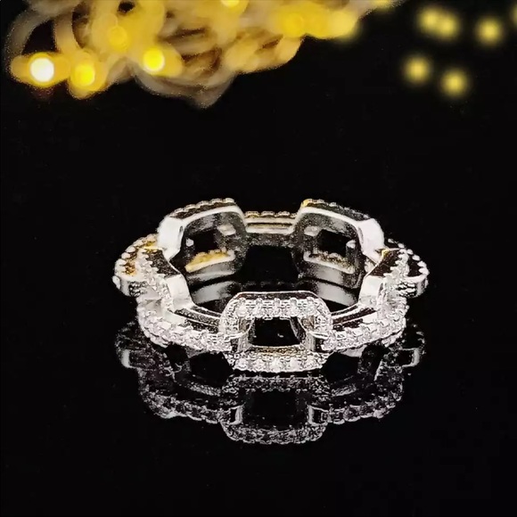 New Women’s 925 Silver Beautiful Diamond Eternity Ring - Picture 6 of 8